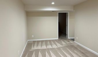 9425 SPRUCE TREE Cir, Bethesda, MD 20814