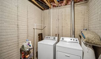 1550 SW Twin Gates Dr, Ankeny, IA 50023
