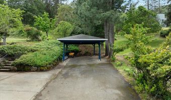 1840 Crestview Dr, Ashland, OR 97520