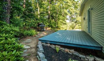 60 Brookside Ave, Albany, NH 03818