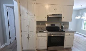 210 New Haven Dr, Athens, GA 30606