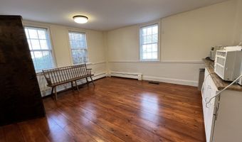 141 Dowd Ave, Canton, CT 06019