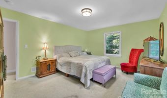 28 Glenview Rd, Asheville, NC 28804