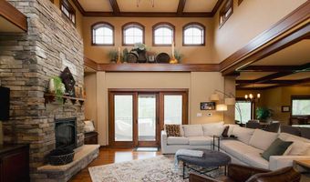 4114 Cochrane Pkwy, Ames, IA 50014