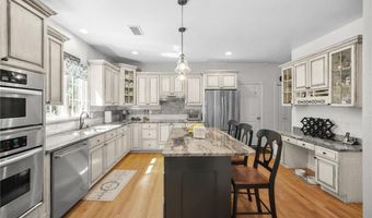 2 Scenic Ridge Ct, Coventry, RI 02816