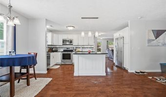 4122 Denise Dr, Ashtabula, OH 44004