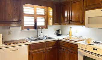 9 Circle Dr, Teague, TX 75860