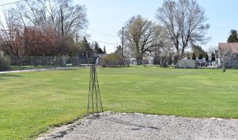 207 S 3rd E, Aberdeen, ID 83210