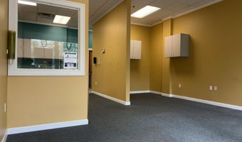 68 Center St 20, Barnstable, MA 02630