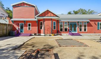 206 Main St, Bay St. Louis, MS 39520