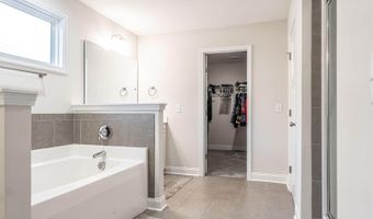 101 Bluegrass Ct, Aberdeen, NC 28315