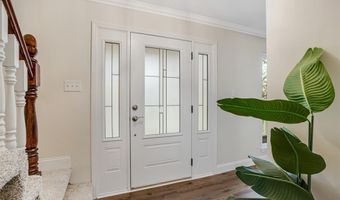 190 Oakbriar Farm Dr, Ballwin, MO 63021