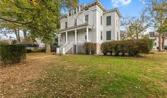 12 Mt Vernon St 5, Newport, RI 02840