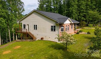 12 Riverview Dr, Bakersville, NC 28705
