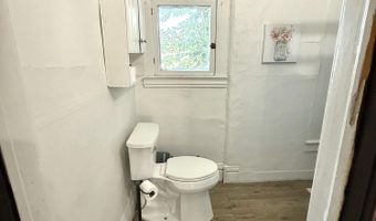 226 Monroe St, Allegan, MI 49010
