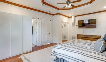 203 E 7th St, Weatherford, TX 76086