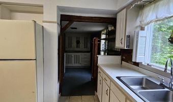 103 4th St, Bangor, ME 04401