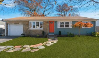 16 N Rose St, East Providence, RI 02914