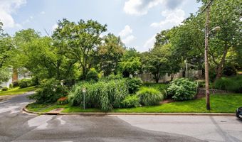 4929 JAMESTOWN Rd, Bethesda, MD 20816