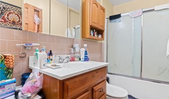 189 Smith St, Cranston, RI 02905