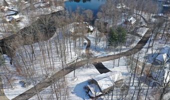 226 Lakeshore Dr, Batesville, IN 47006