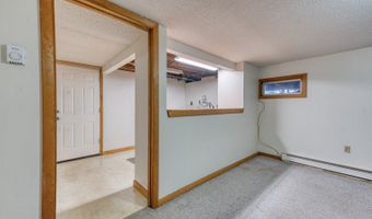 2 Doubleday Rd, Columbia, CT 06237