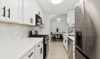 1220 E Rockwell St, Arlington Heights, IL 60005
