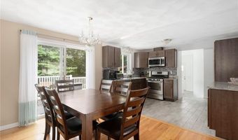 18 Jade Rd, Coventry, RI 02816