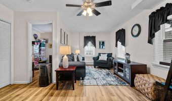 27 E 34TH St, Bayonne, NJ 07002