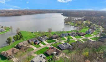 9968 Pebble Beach Cv, Aurora, OH 44202