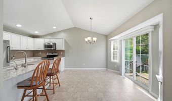 2463 Orient Dr, Adrian, MI 49221