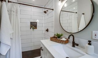 6020 Amaya Dr, La Mesa, CA 91942