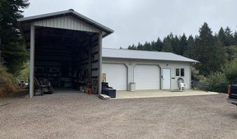 97168 HENDERSON Rd, Brookings, OR 97415