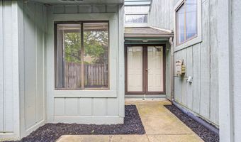 5097 Vantage Point Rd B 2, Avon, IN 46123