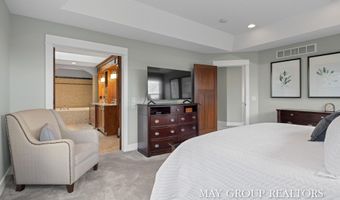 5254 Canyon River Dr NE, Ada, MI 49301