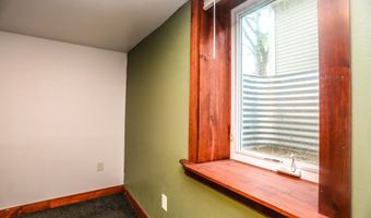 805 NE 1st Ave, Aberdeen, SD 57401