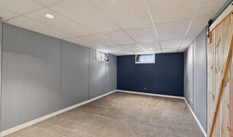 810 SE Belmont Dr, Ankeny, IA 50021
