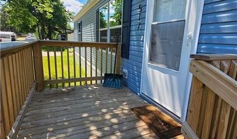 517 Begonia Ln, Altoona, WI 54720