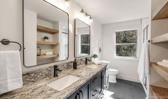 1 Caribou Pkwy, Cascade, ID 83611