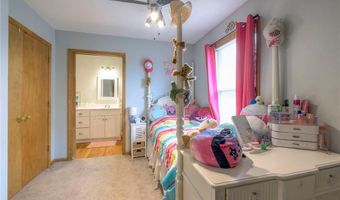 12448 NW Blackwood Dr, Adrian, MO 64720