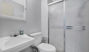 3 Newfield Ct, Ballwin, MO 63011