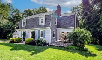 10 N Beech Tree Rd, Brookfield, CT 06804