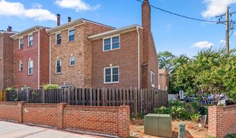 938 S ROLFE St, Arlington, VA 22204
