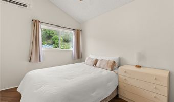 1604 Kanapuu Dr, Kailua, HI 96734