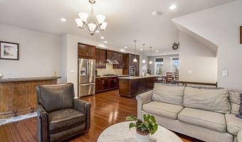 2765 Ashcombe Dr, Ann Arbor, MI 48105