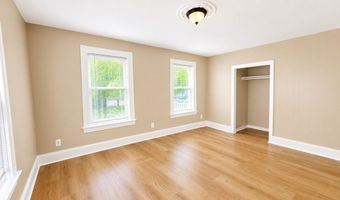 28 Richmond St, Blackstone, MA 01504