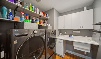 34089 Mill Creek Dr, Adel, IA 50003