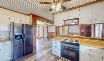 628 Tom White Rd, Big Sandy, TN 38221