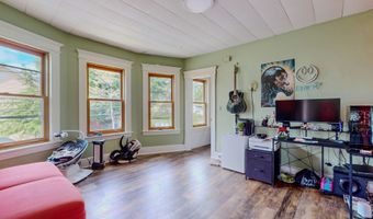 174 Fairview Ave, Bridgeport, CT 06606