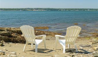 76 Battery Ln, Jamestown, RI 02835